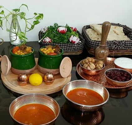 Дизи, ирандықтардың ерекше пісіру және ұсыну тәсілі бар танымал тағамы